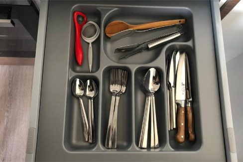 Lovely Choice 1-Bedroom inside Big Shopping Mall.Artboard 15-100